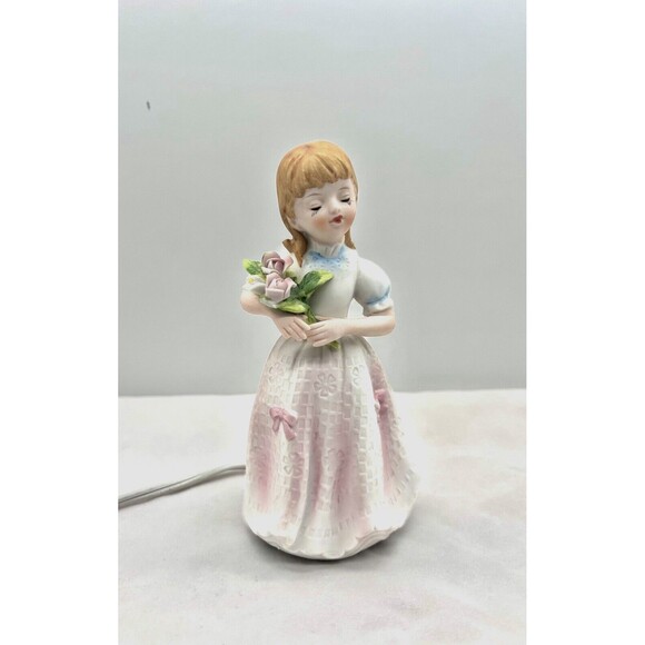 Unbranded Other - Porcelain Girl in Dress‎ Night Light Lamp With Bouquet Of Flowers Japan GAR-G4